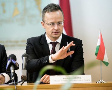 szíjjártó,péter